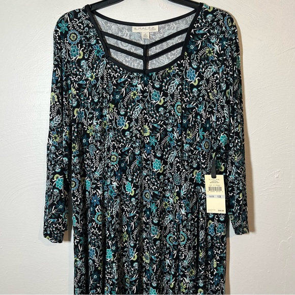 Emaline Stretchy Floral Dress MIDI Size 1X NWT - Picture 2 of 6